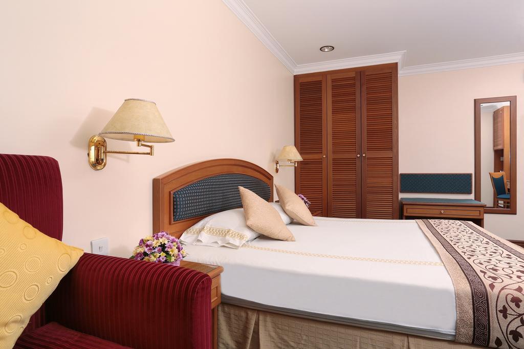 Hotel Sentosa Kuala Belait Rom bilde