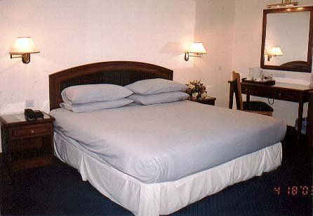 Hotel Sentosa Kuala Belait Eksteriør bilde